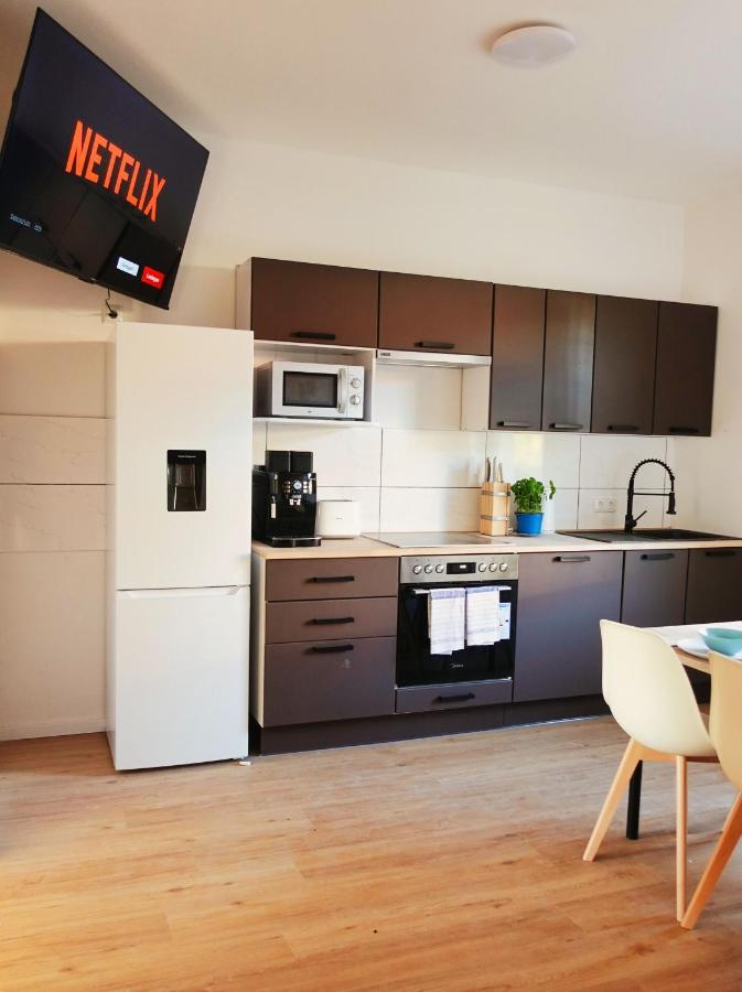Luvono Apartments - 2 Schlafzimmer / Netflix / Disney+ Magdeburk Exteriér fotografie